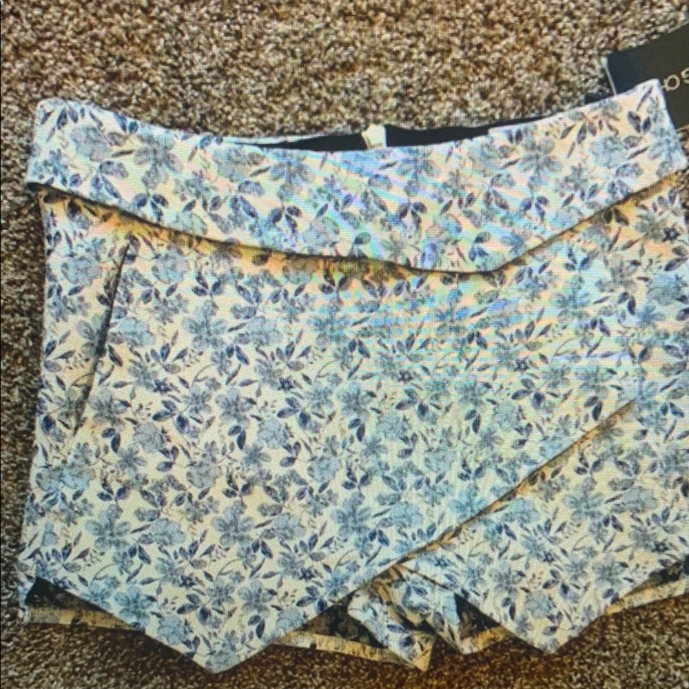 Floral Blue Women's Shorts